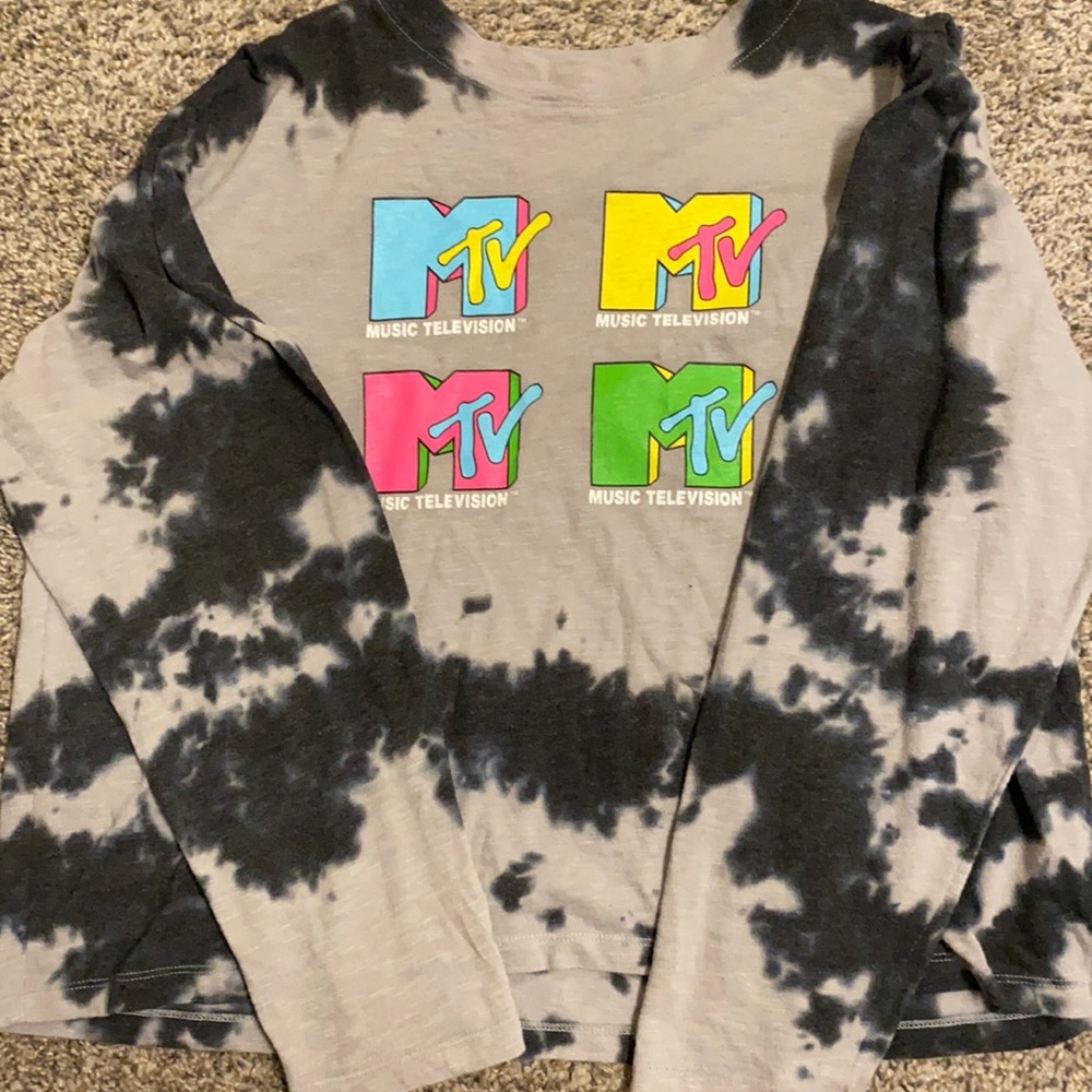 MTV long sleeve